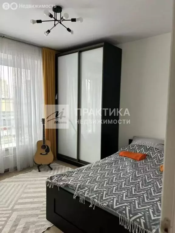 3-комнатная квартира: Люберцы, улица Лётчика Ларюшина, 6к2 (67.8 м) - Фото 1