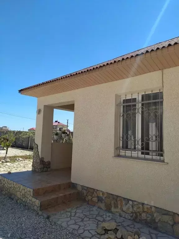 Дом в Крым, Евпатория городской округ, Заозерное пгт просп. Латышева, ... - Фото 2