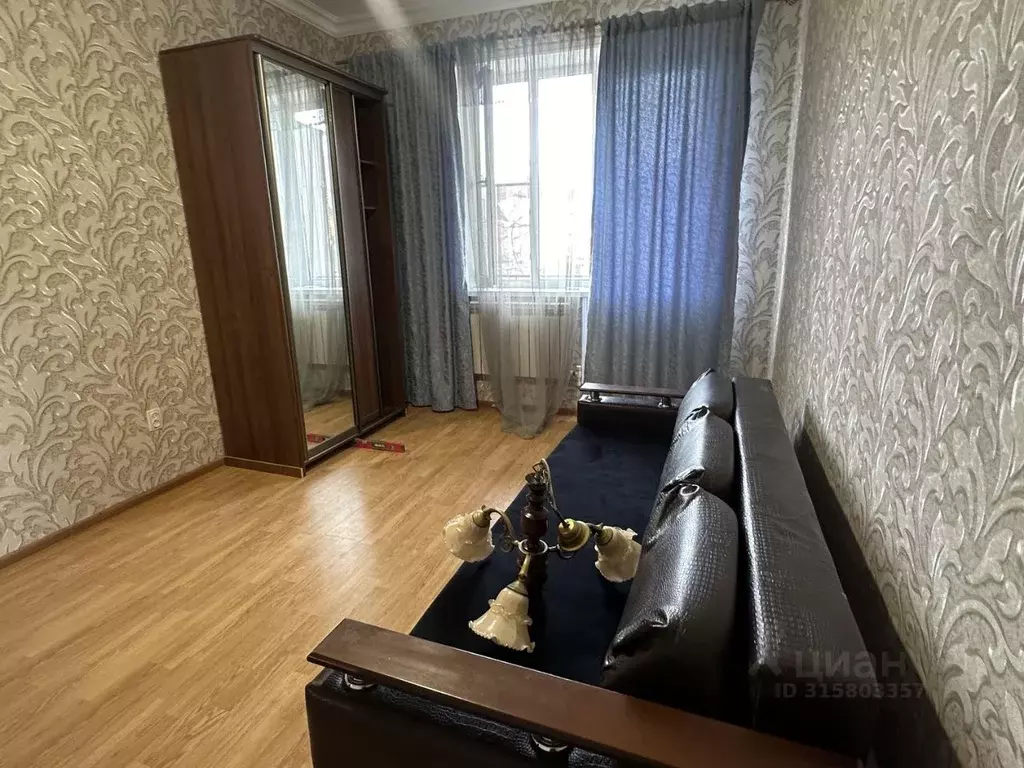 2-к кв. Дагестан, Махачкала ул. Изумрудная, 25 (50.0 м) - Фото 0