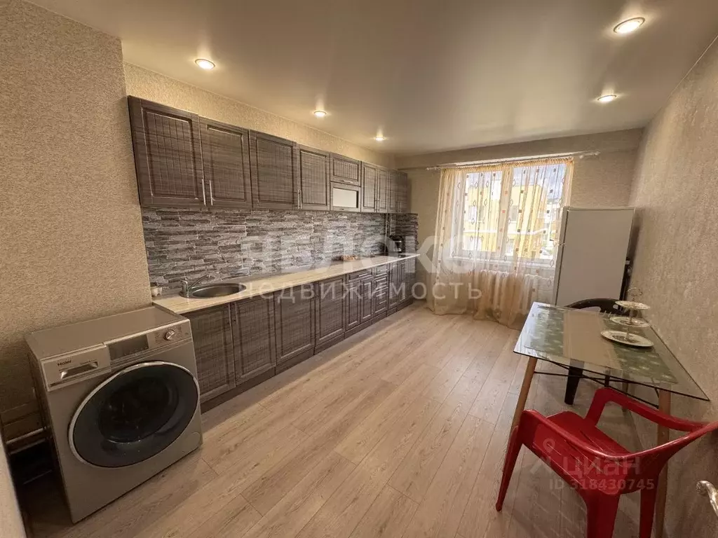 2-к кв. Пермский край, Березники ул. Тельмана, 42В (60.0 м) - Фото 0