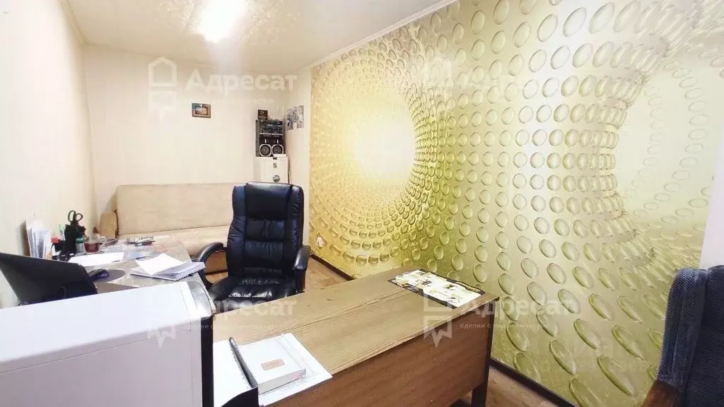 Офис в Волгоградская область, Волжский ул. 7-я Автодорога, 30 (42 м) - Фото 1
