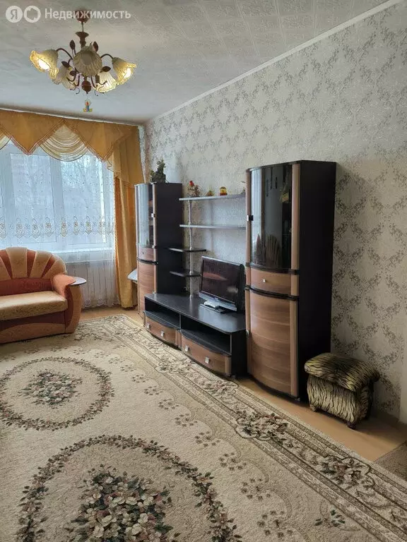 3-комнатная квартира: Киров, улица Ивана Попова, 21 (65.6 м) - Фото 1