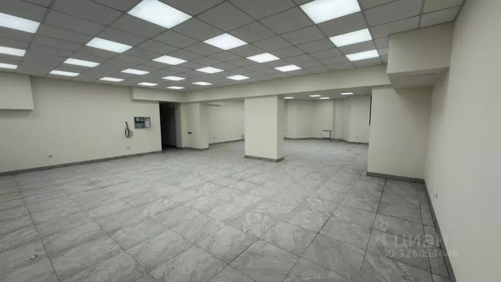 Помещение свободного назначения в Хакасия, Абакан ул. Авиаторов, 1Е ... - Фото 1