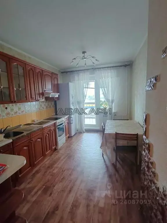 3-к кв. Красноярский край, Красноярск 9 Мая ул., 60А (70.0 м) - Фото 1