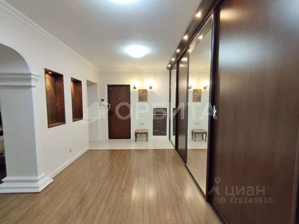 3-к кв. Тюменская область, Тюмень ул. Демьяна Бедного, 83к1 (111.7 м) - Фото 1