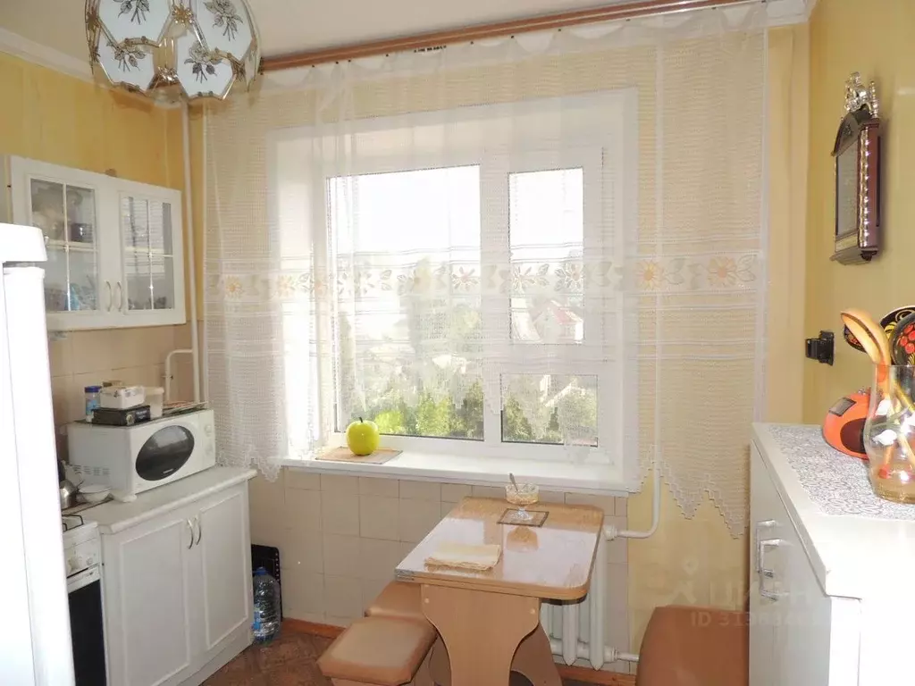 2-к кв. Саратовская область, Балаково ул. Братьев Захаровых, 140 (53.0 ... - Фото 1