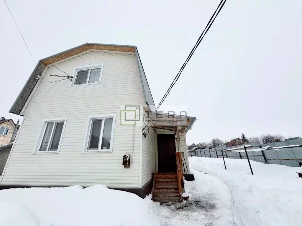 Дом в Башкортостан, Иглинский сельсовет, с. Иглино ул. Творческая, 59 ... - Фото 1
