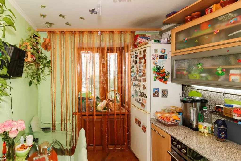 3-к кв. Тюменская область, Тюмень Пролетарская ул., 120а (60.1 м) - Фото 0