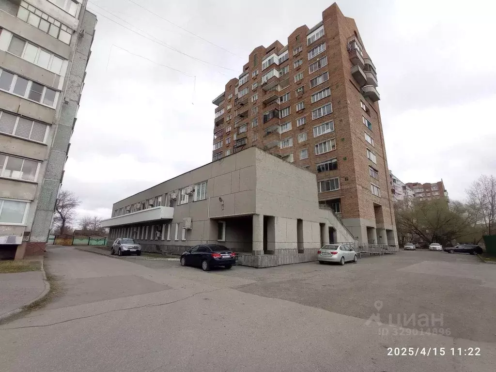 Помещение свободного назначения в Омская область, Омск просп. ... - Фото 2