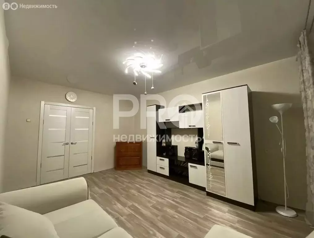 3-комнатная квартира: Ярославль, Школьный проезд, 8 (64 м) - Фото 1