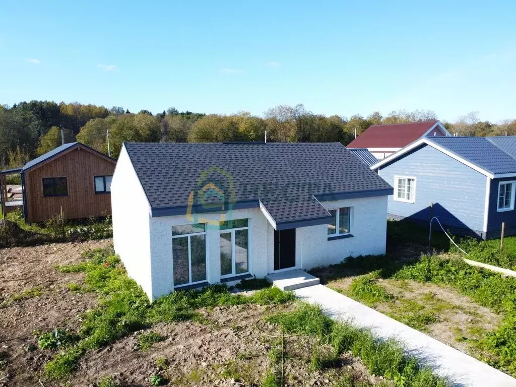 Дом в Ленинградская область, Ломоносовский район, Русско-Высоцкое ... - Фото 1