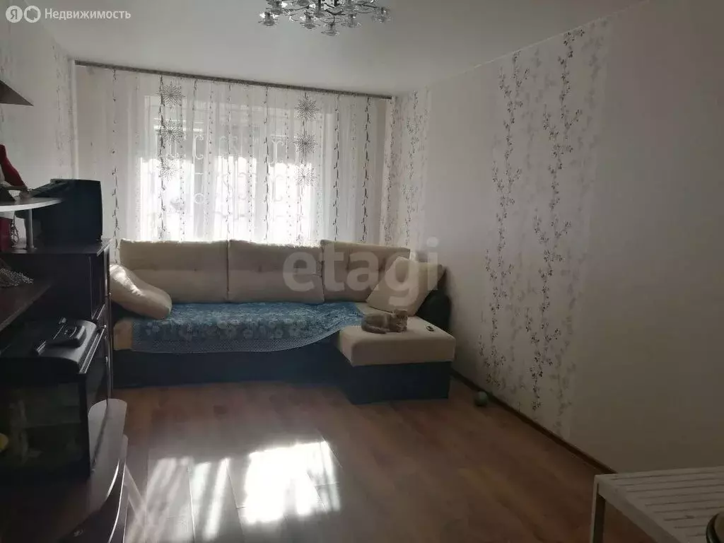 3-комнатная квартира: Редкино, улица Калинина, 12 (71 м) - Фото 0