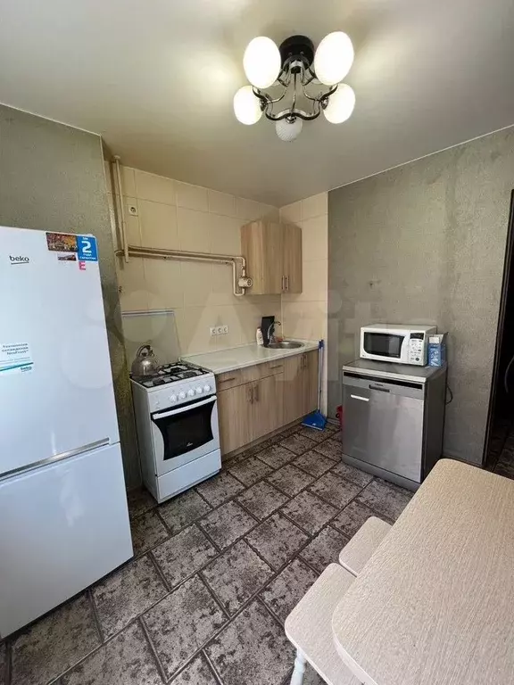 1-к. квартира, 35 м, 1/9 эт. - Фото 1