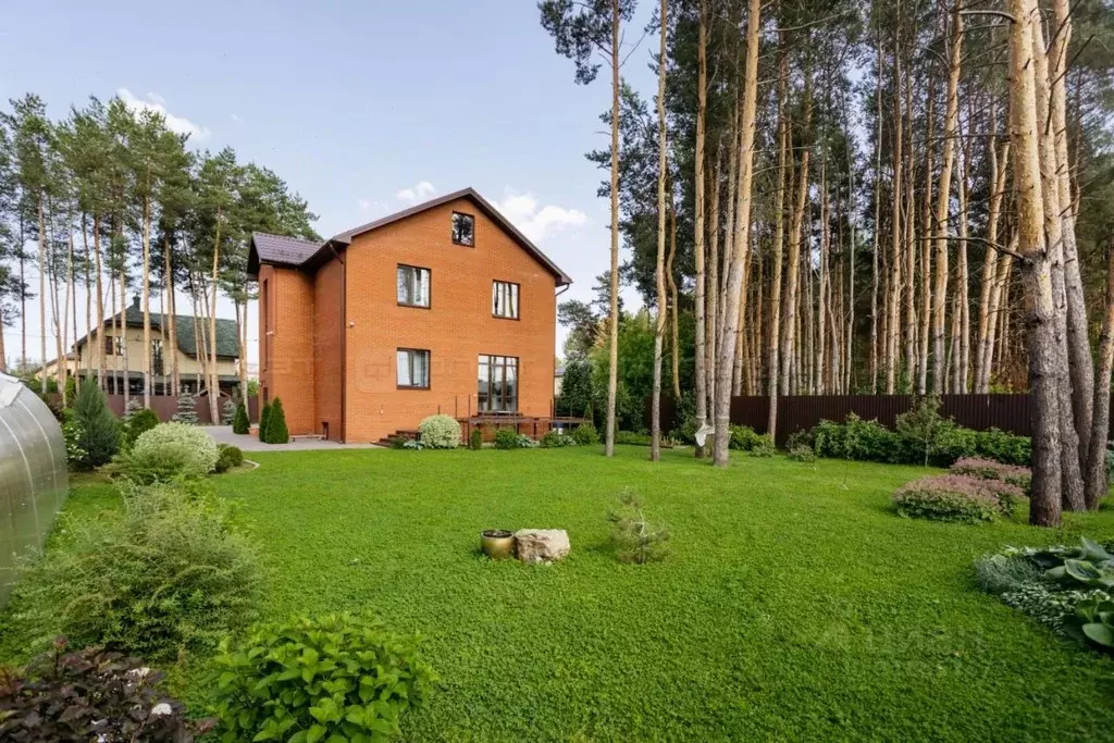 Дом в Татарстан, Казань ул. 2-я Поперечно-Дорожная, 1 (260 м) - Фото 0