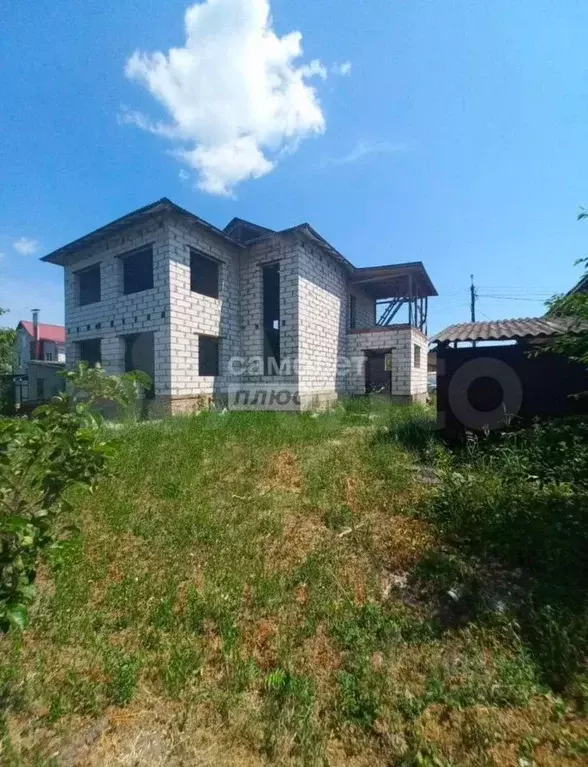 Дом в Курская область, Рыльск Молодежная ул., 7 (250 м) - Фото 0