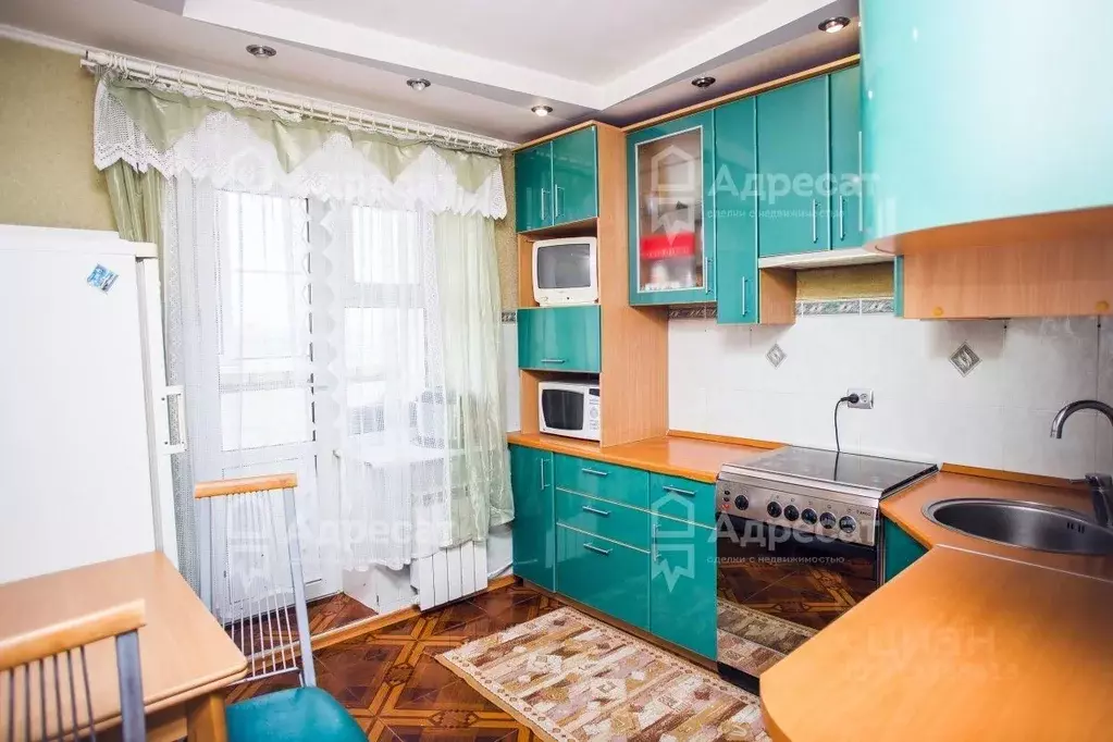 3-к кв. Волгоградская область, Волжский Оломоуцкая ул., 74 (74.6 м) - Фото 1