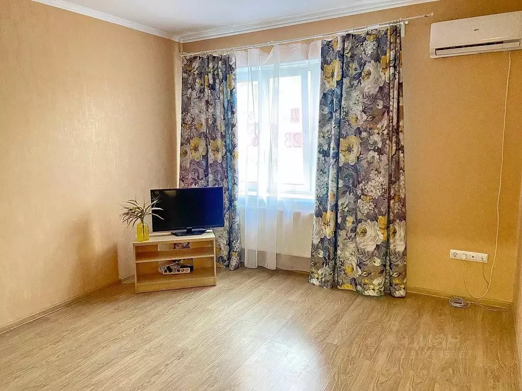 1-к кв. Краснодарский край, Краснодар ул. Имени Симиренко, 37к2 (38.5 ... - Фото 1