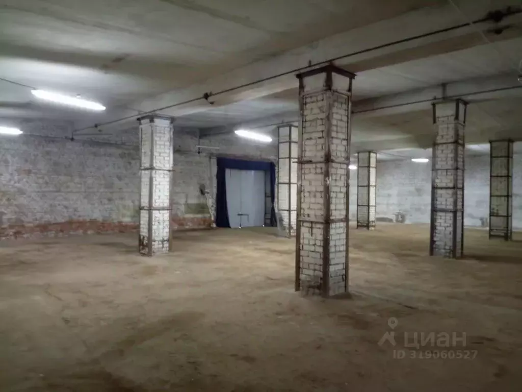 Склад в Саратовская область, Саратов Универсальная ул., 1 (2005 м) - Фото 1