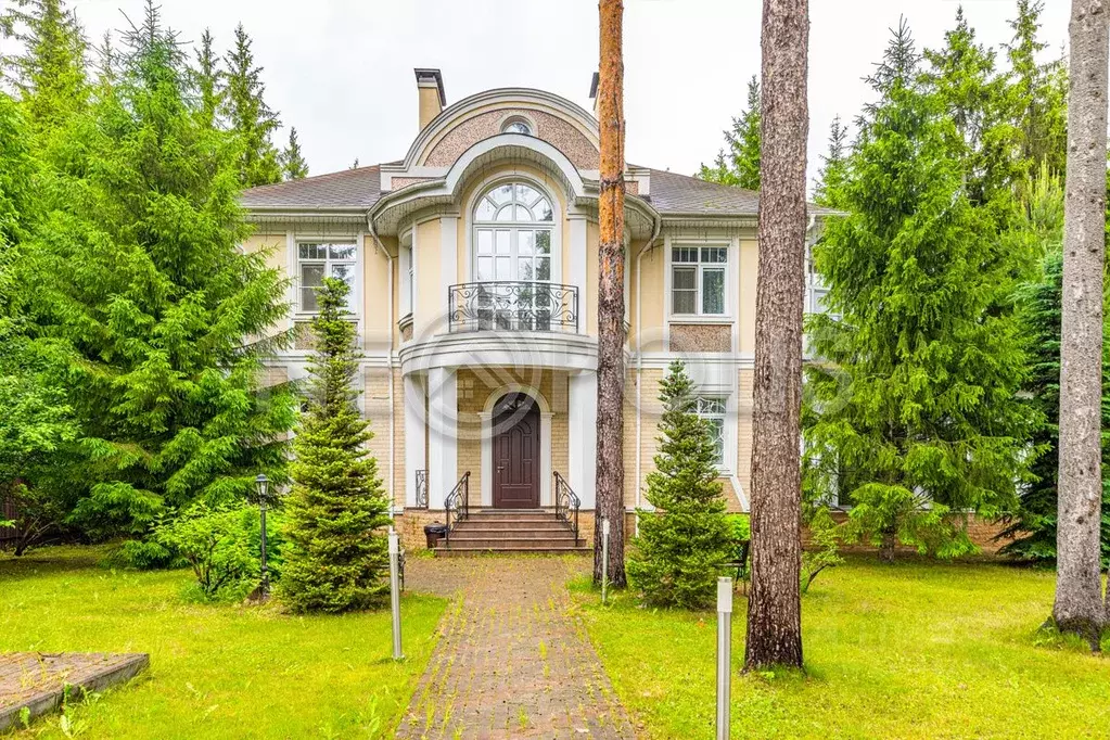 Дом в Москва д. Кузнецово, Вик кп,  (367 м) - Фото 1
