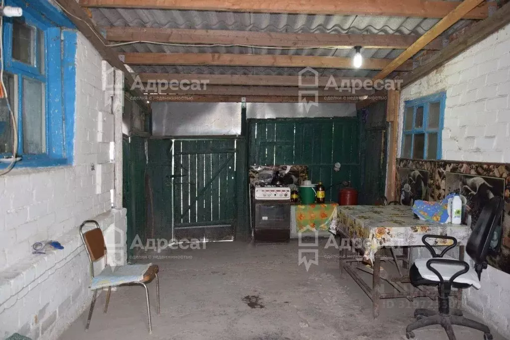 Дом в Волгоградская область, Среднеахтубинский район, Фрунзенское ... - Фото 2