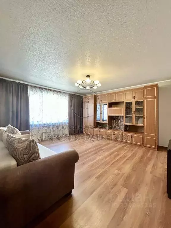 2-к кв. Волгоградская область, Волгоград ул. Хользунова, 18/3 (72.0 м) - Фото 2
