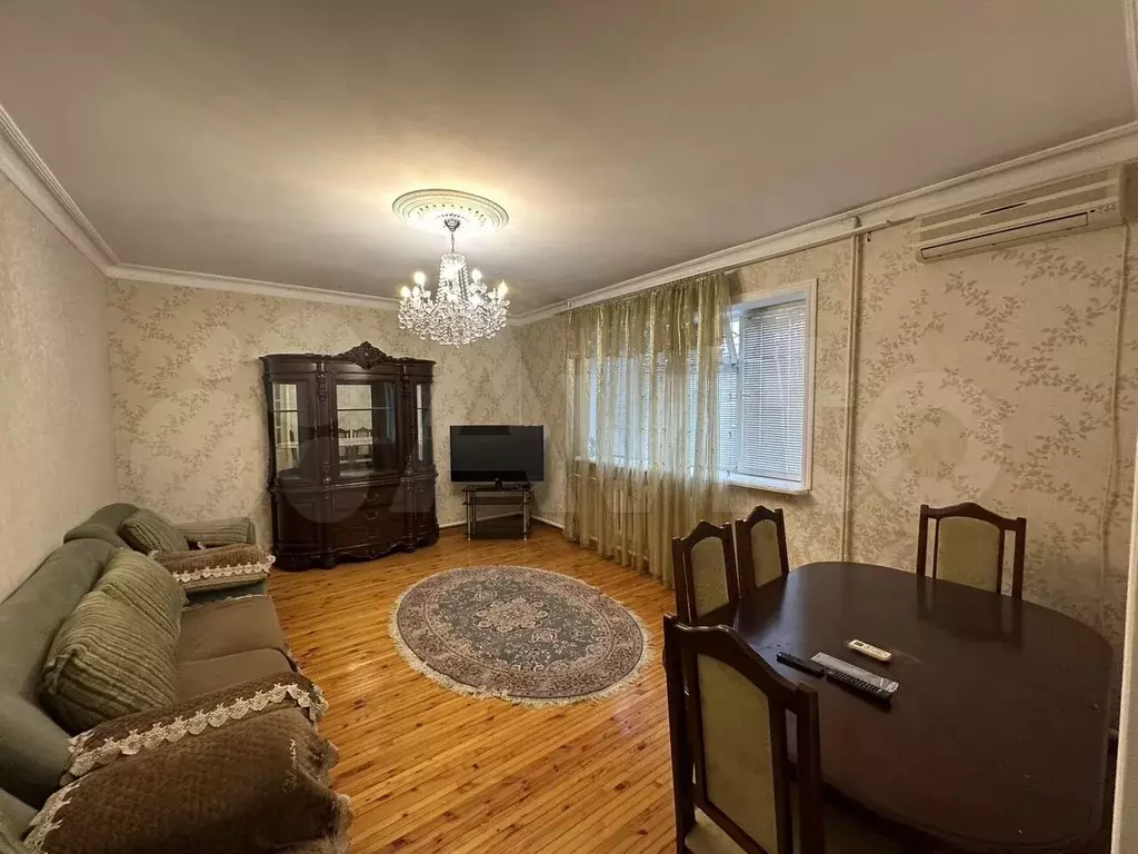 3-к. квартира, 77 м, 1/1 эт. - Фото 0