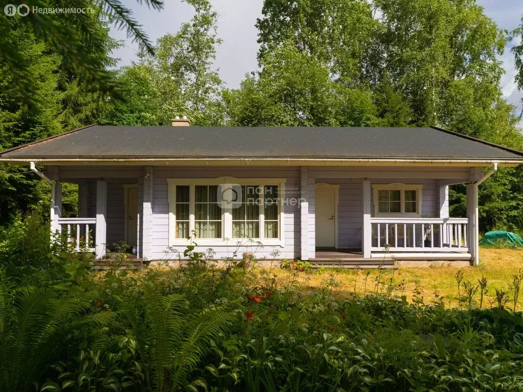Дом в Выборгский район, Рощинское городское поселение, посёлок при ... - Фото 1