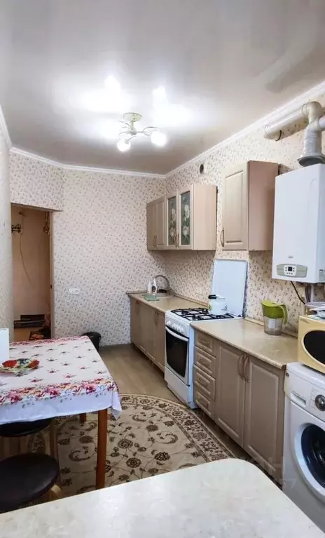 2-к кв. Астраханская область, Астрахань ул. Космонавтов, 18к4 (60.0 м) - Фото 2