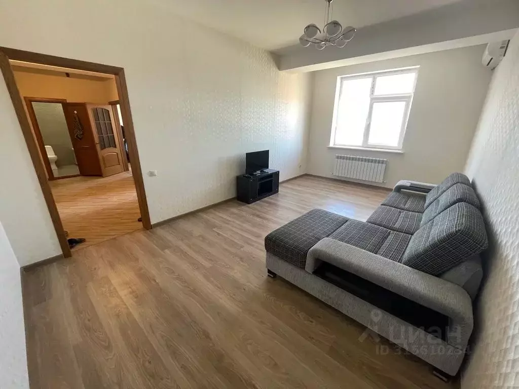 2-к кв. Дагестан, Каспийск Октябрьская ул., 7В (60.0 м) - Фото 1