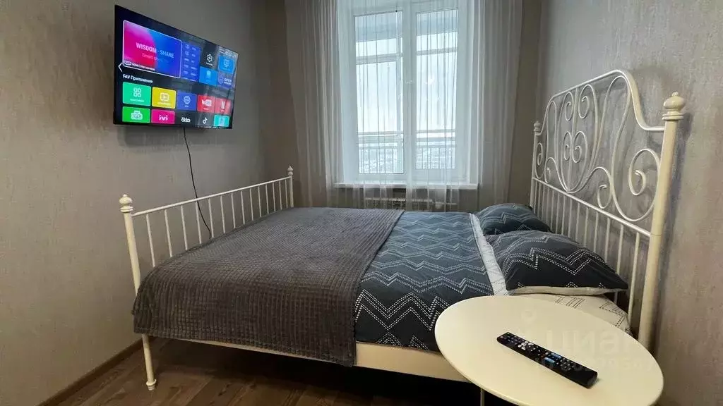 1-к кв. Татарстан, Набережные Челны просп. Раиса Беляева, 42А (42.0 м) - Фото 1