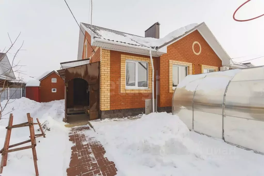 Дом в Башкортостан, Уфимский район, Зубовский сельсовет, с. Зубово ул. ... - Фото 1