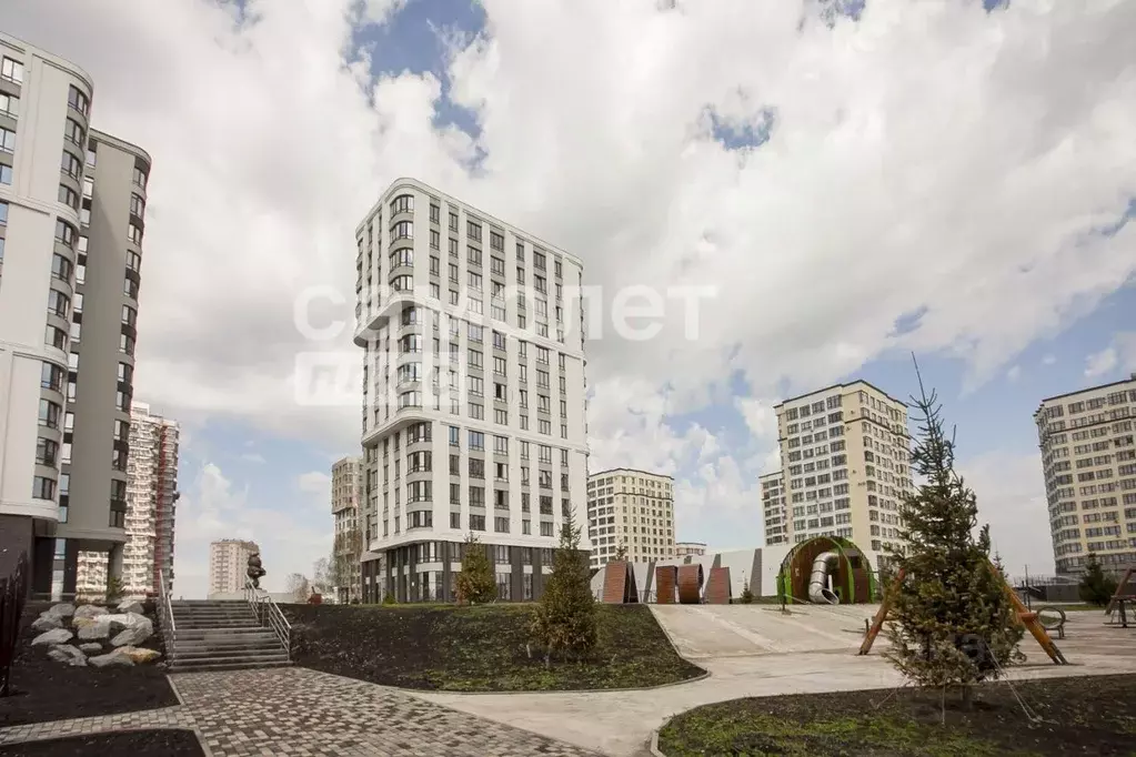 4-к кв. Кемеровская область, Кемерово ул. Дружбы, 28/4 (75.7 м) - Фото 0