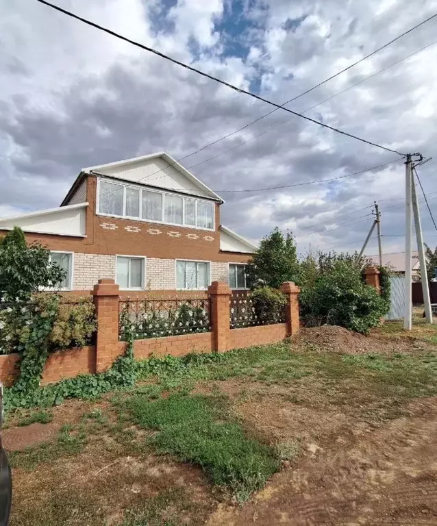 Дом в Оренбургская область, с. Ташла  (231 м) - Фото 2