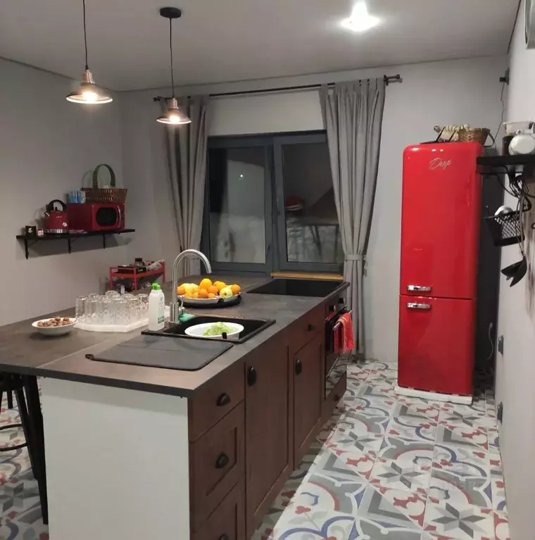 Дом в Оренбургская область, Бузулукский район, Колтубановский ... - Фото 1