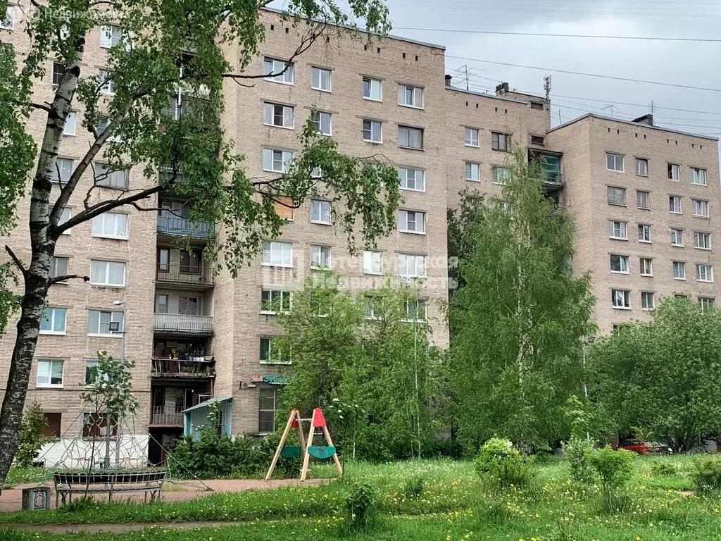 1к в 8-комнатной квартире (13.5 м) - Фото 0
