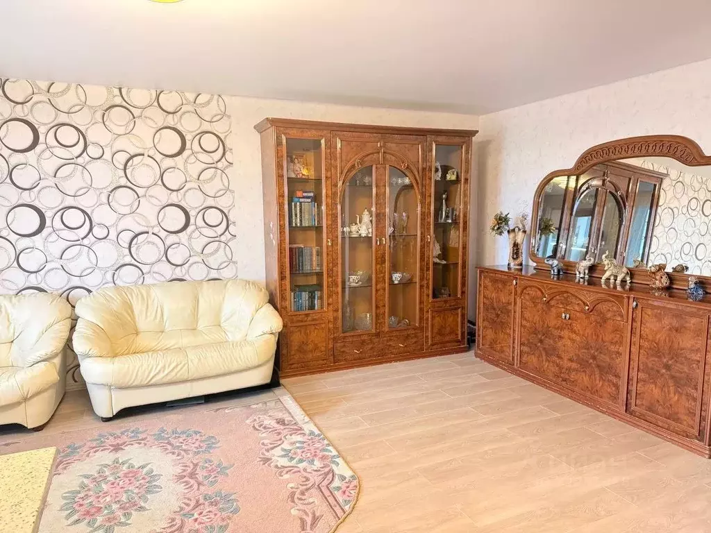 2-к кв. Свердловская область, Екатеринбург ул. Амундсена, 70 (47.7 м) - Фото 0