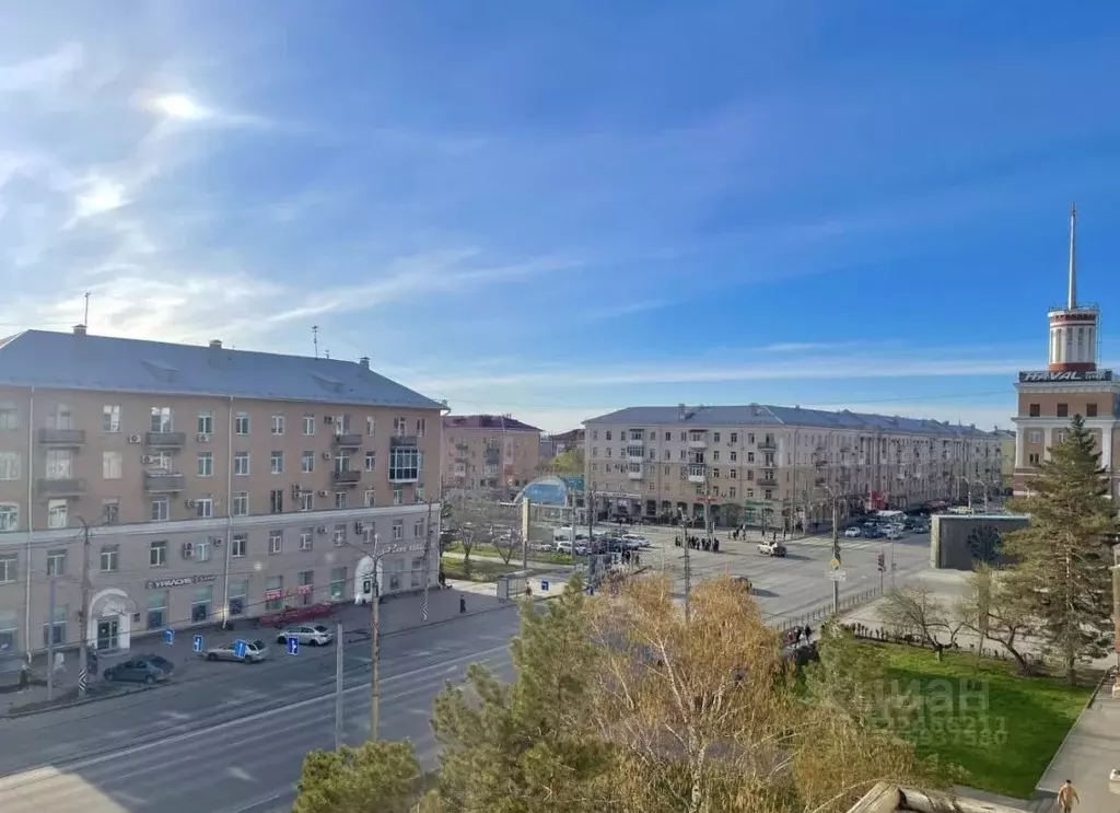 3-к кв. Омская область, Омск просп. Карла Маркса, 31 (42.0 м) - Фото 2