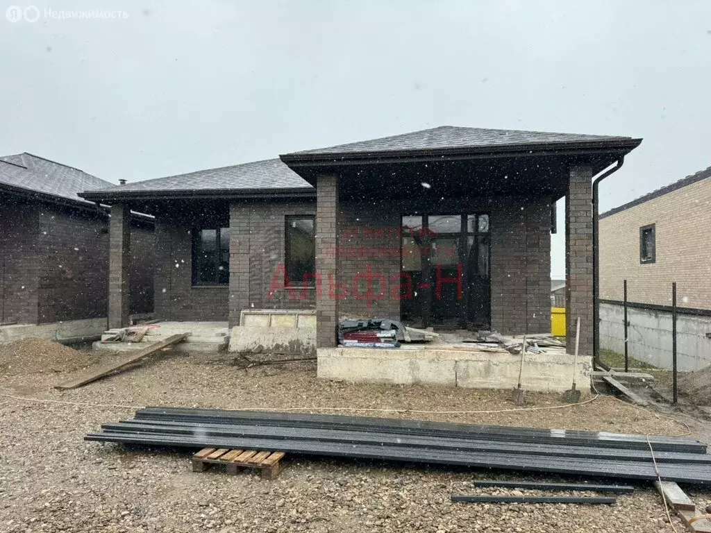 Дом в станица Ессентукская, Красивая улица, 37 (135 м) - Фото 1