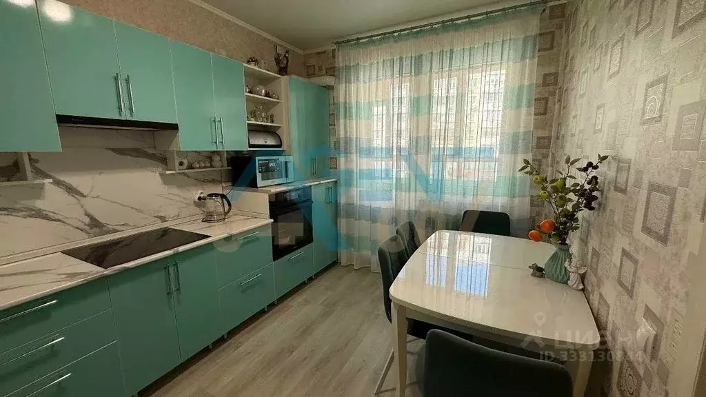 3-к кв. Белгородская область, Белгород ул. Разина, 14 (81.9 м) - Фото 1