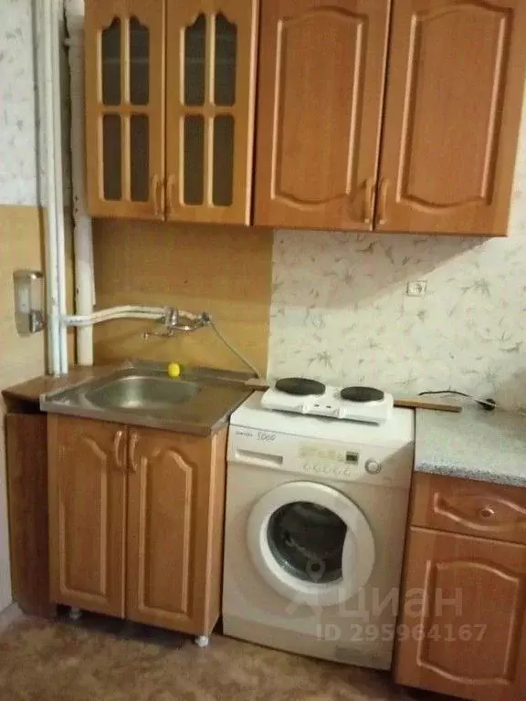 Комната Омская область, Омск ул. Красный Путь, 141 - Фото 1