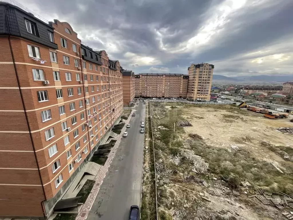 2-к кв. Дагестан, Каспийск ул. Европейская, 1 (75.0 м) - Фото 1
