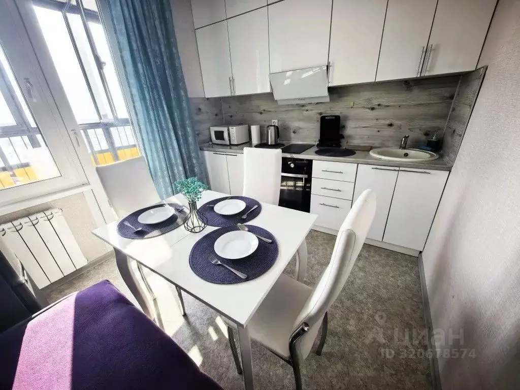 2-к кв. Татарстан, Казань ул. Оренбургский Тракт, 138Д (48.0 м) - Фото 0
