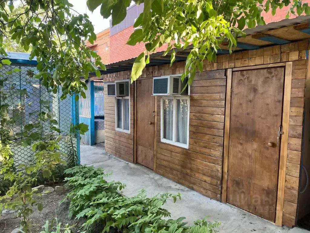 Дом в Краснодарский край, Ейск Морская ул., 90 (15 м) - Фото 2