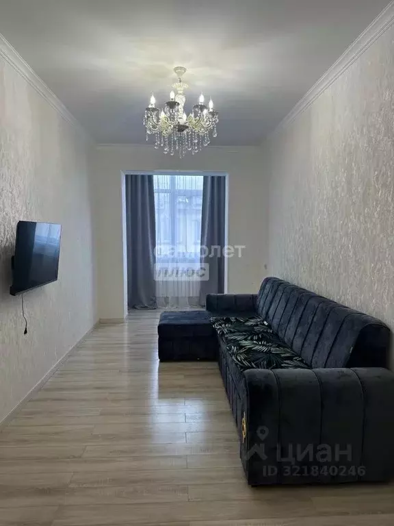 2-к кв. Кабардино-Балкария, Нальчик ул. Солнечная, 8к1 (60.0 м) - Фото 1