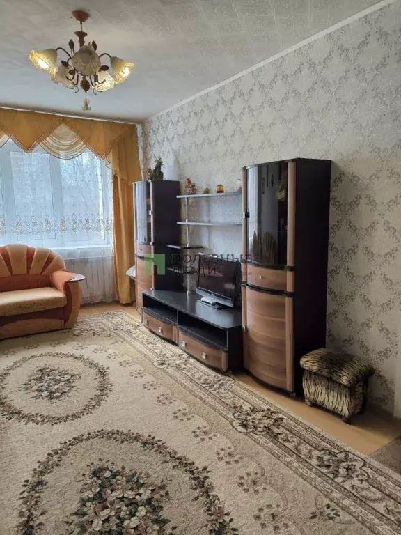 3-к кв. Кировская область, Киров ул. Ивана Попова, 21 (65.6 м) - Фото 1