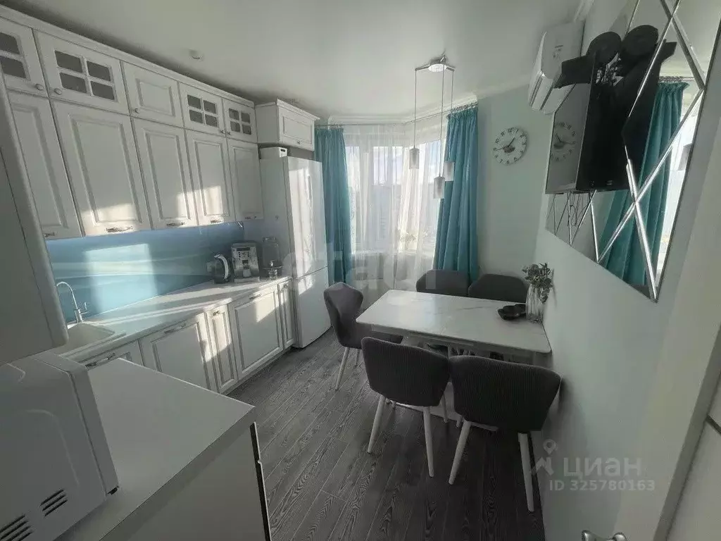 4-к кв. Москва ул. Авиаторов, 5к6 (89.7 м) - Фото 1