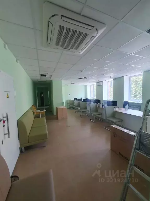 Помещение свободного назначения в Тульская область, Суворов Тульская ... - Фото 0