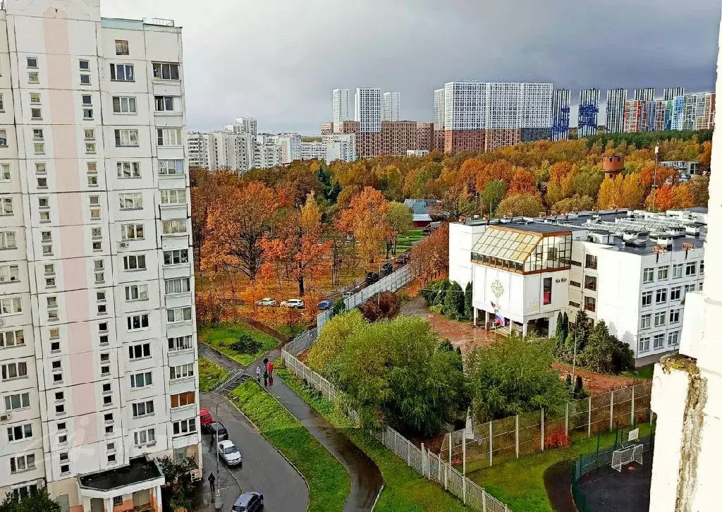 Продается 3-комнатная квартира - Фото 1