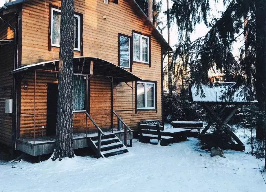 Дом в Ленинградская область, Гатчинский район, Вырица городской ... - Фото 0