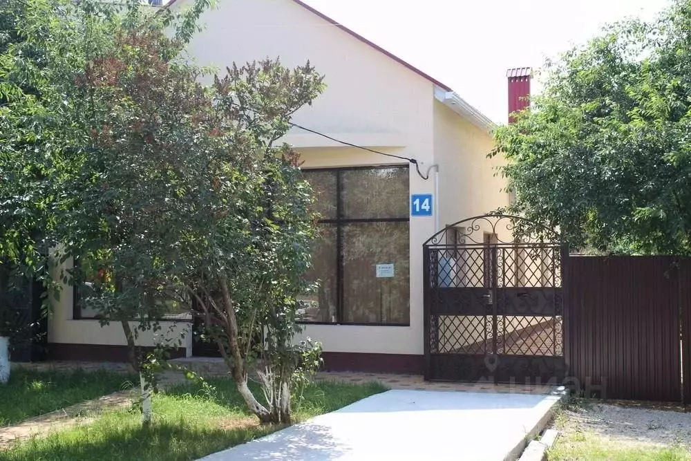 Дом в Краснодарский край, Анапа ул. Кати Соловьяновой, 14 (100 м) - Фото 1